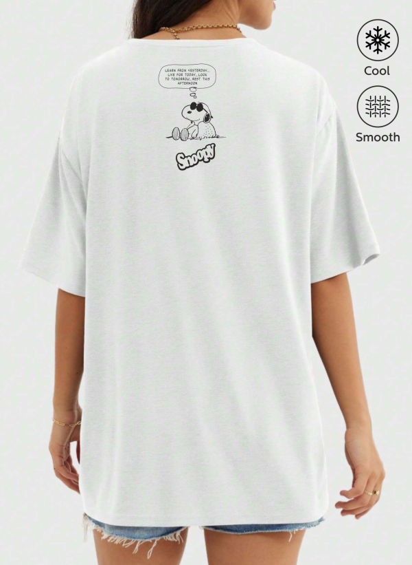 snoopy beyaz 04 arka scaled - Snoopy Baskılı Oversize Tişört
