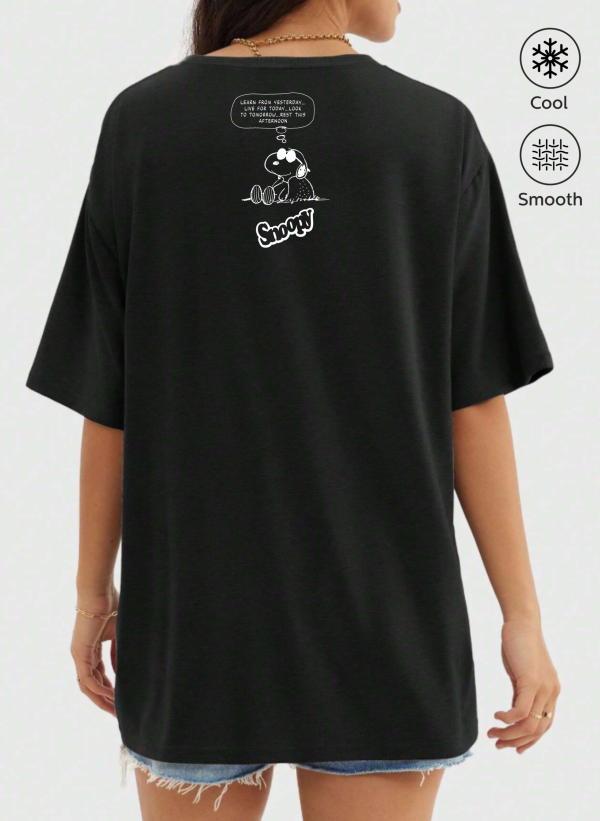 snoopy siyah 04 arka scaled - Snoopy Baskılı Oversize Tişört